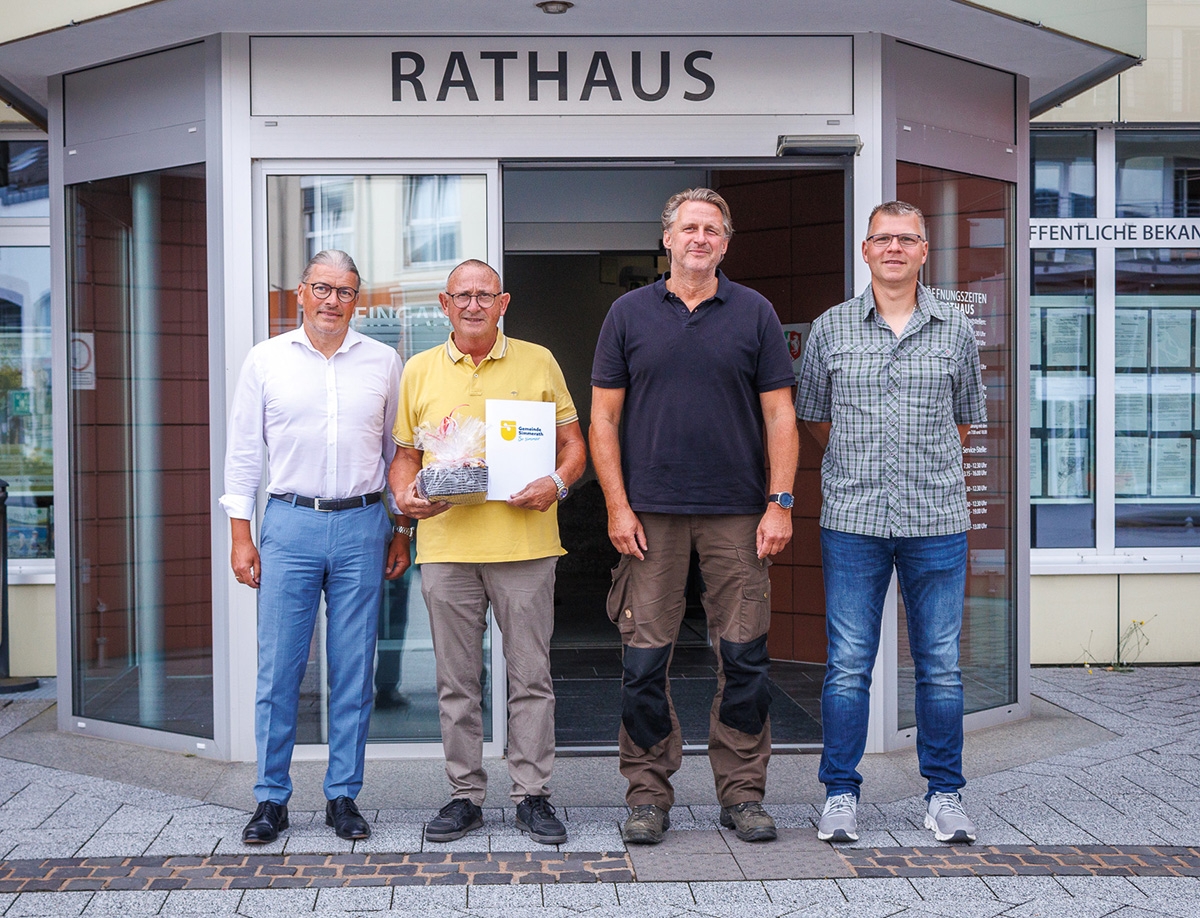 v. l. n. r.: Bürgermeister Bernd Goffart, Friedhelm Schmerse, Dietmar Wunderlich, Alexander Mießen