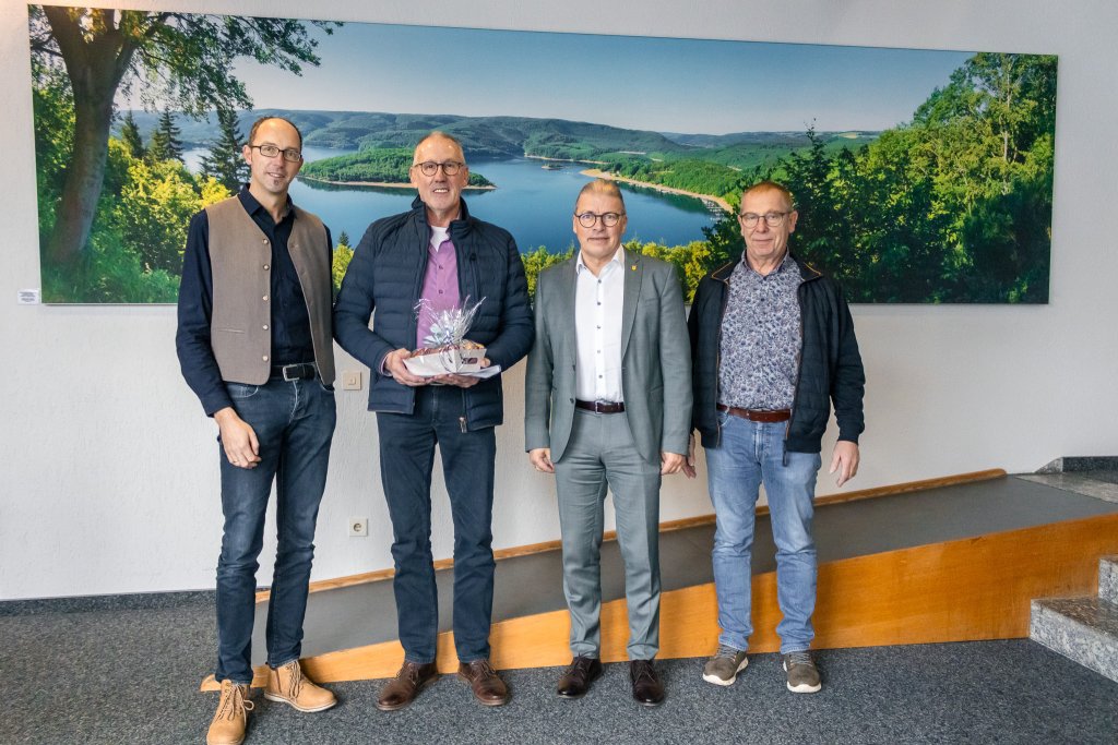 v. l. n. r.: André Koll, Klaus-Dieter Münch, Bürgermeister Bernd Goffart, Christoph Nellessen