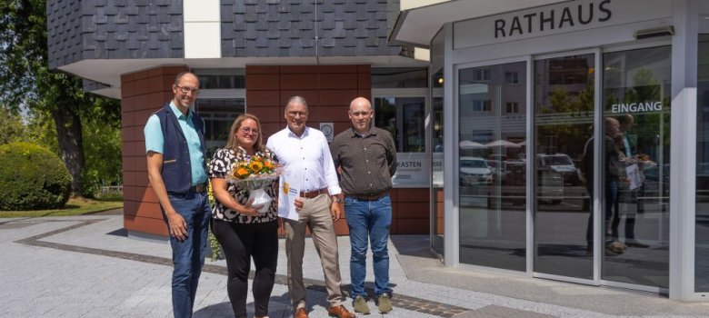 v. l. n. r.: André Koll, Nadine Herrfurth, Bürgermeister Bernd Goffart, Roland Wernerus