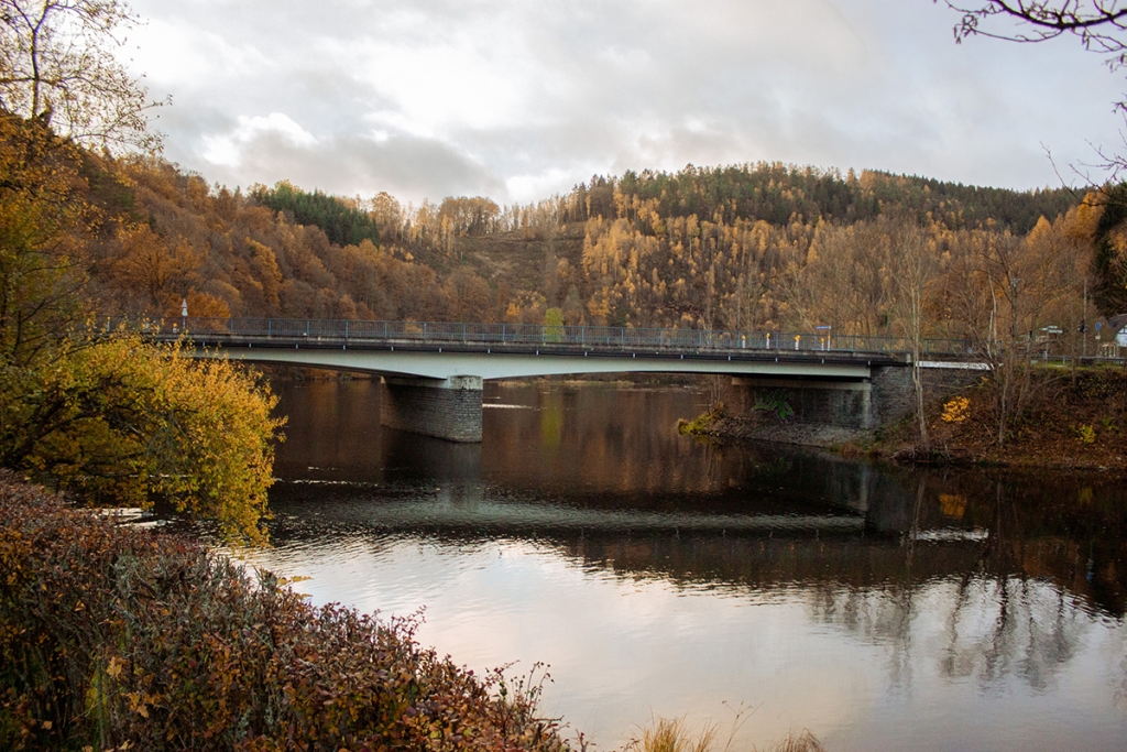Aktuelle Brücke in Einruhr