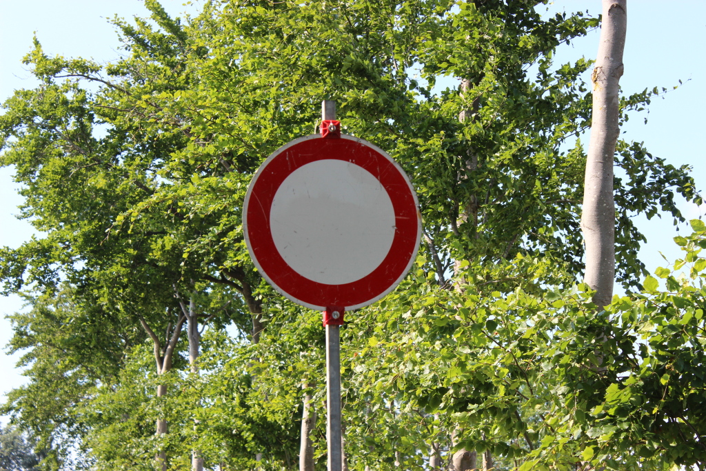 Ein Sperrschild