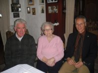 Bürgermeister Karl-Heinz Hermanns gratuliert gemeinsam mit Ortsvorsteher Ulrich Offermann Frau Franziska Jansen aus Kesternich ganz herzlich zum 90. Geburtstag.