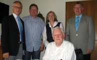 v.l.n.r. Karl-Heinz Hermanns, Klaus Genter (Sohn), Marion Fey (Tochter), Erich Genter, Robert Johnen