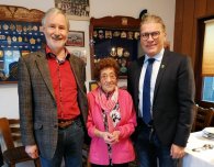 90. Geburtstag Hildegard Wernke v.l.n.r.: Franz-Josef Hammelstein, Hildegard Wernke, Bernd Goffart