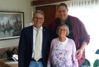 90. Geburtstag Ingeburg Dahmen-Klaus v.l.n.r.: Bernd Goffart, Ingeburg Dahmen-Klaus, Gerhard Schmitz