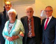 Diamantene Hochzeit Franz und Gertrud Zisowsky v.l.n.r. Stefan Haas, Gertrud Karolina und Gerhard Franz Zisowsky, Karl-Heinz Hermanns