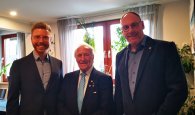 90. Geburtstag Ewald Nießen v.l.n.fr.: Daniel Scheen-Pauls MdL, Ewald Nießen, Andreas Hermanns
