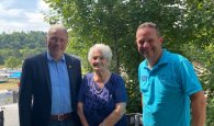 90. Geburtstag Tina Lizzari v.l.n.r.: Bernd Goffart, Tina Lizzari, Sander Lutterbach