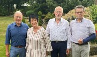 Diamantene Hochzeit Oswald und Ingrid Jansen v. l. n. r.: Bernd Goffart, Ingrid Jansen, Oswald Jansen, Armin Voßen
