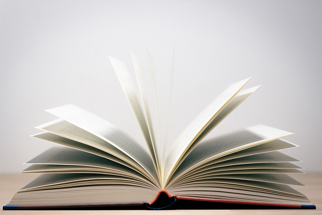Aufgeschlagenes Buch